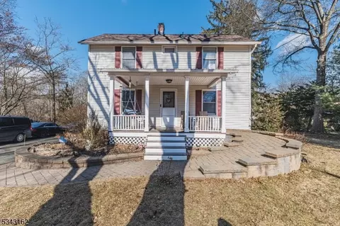 226 River Rd, Millington, NJ 07946