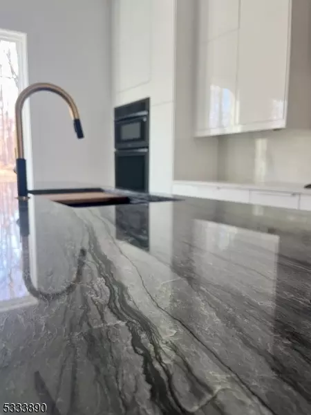 360 Spring Hill Rd, Skillman, NJ 08558 photo 10