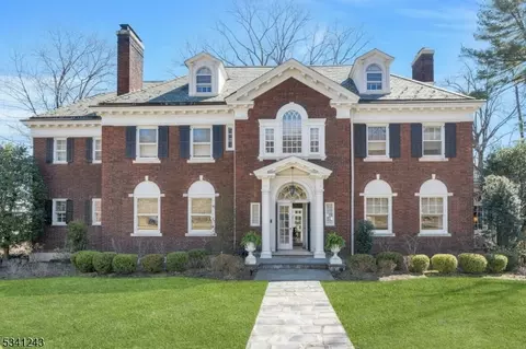 229 Up Mountain Ave, Montclair Twp, NJ 07043