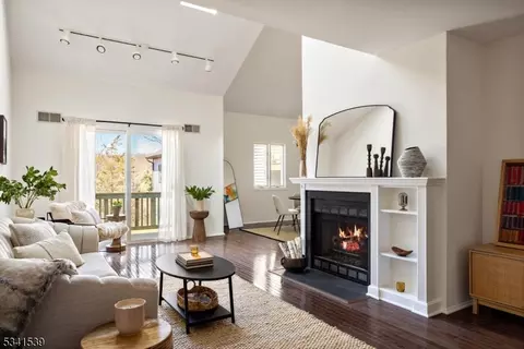18 Davey Dr, West Orange, NJ 07052