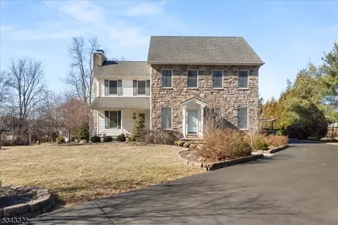 124 North St, Bloomsbury, NJ 08804