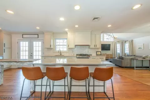 2 Adams Pl, Mendham, NJ 07945 photo 6