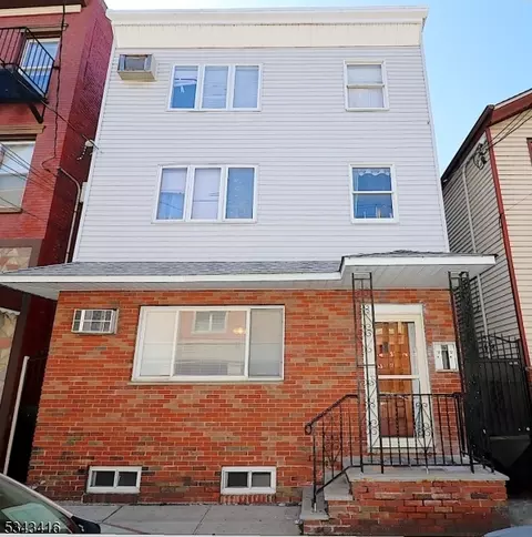 108 Elm St, Newark, NJ 07105