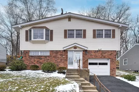 55 Miami Trl, Rockaway, NJ 07866