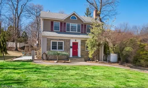 17 Edgemont Rd, West Orange, NJ 07052