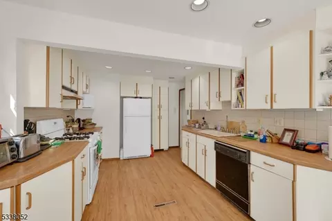 31 Boulevard, Haskell, NJ 07420 photo 33