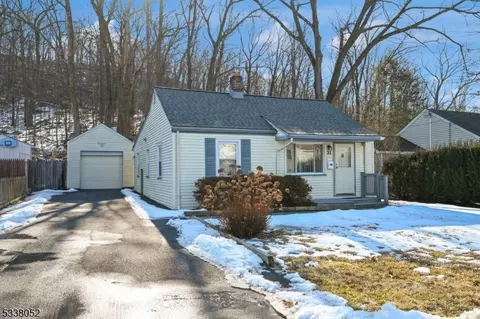 31 Boulevard, Haskell, NJ 07420 photo 2