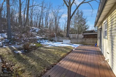 31 Boulevard, Haskell, NJ 07420 photo 4