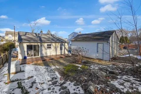 31 Boulevard, Haskell, NJ 07420 photo 5