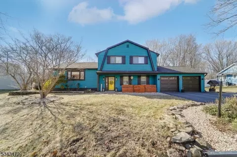 41 Pudding Stone Way, Phillipsburg, NJ 08865