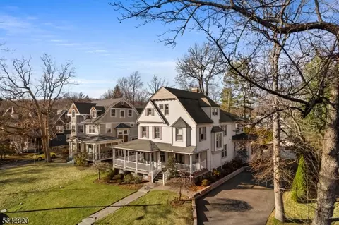 189 Inwood Ave, Montclair, NJ 07043