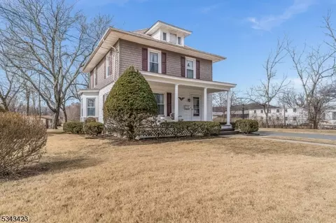 310 Franklin St, Hackettstown, NJ 07840