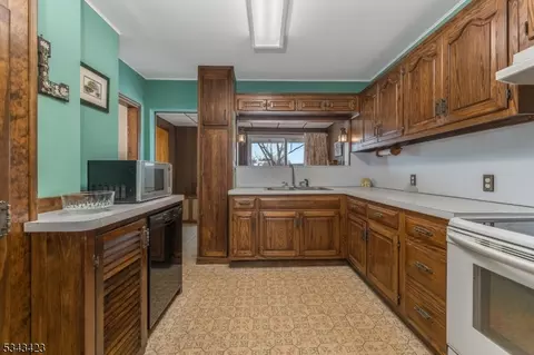 310 Franklin St, Hackettstown, NJ 07840 photo 13