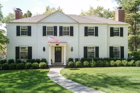 1 Sweetbriar Rd, Summit, NJ 07901