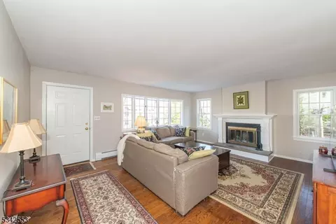 4 Wanaque Ter, Ringwood, NJ 07456 photo 5