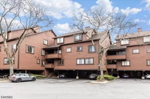 258 Sunset Ky, Secaucus, NJ 07094