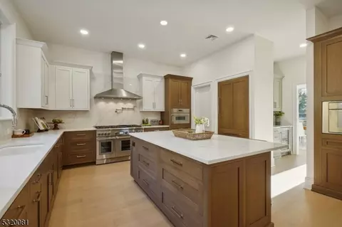 317 Wyoming Ave, Maplewood, NJ 07040