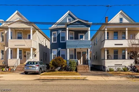 100 Palisade Ave, Garfield, NJ 07026