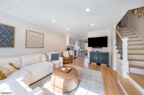 417 Morris Ave #7, Summit, NJ 07901
