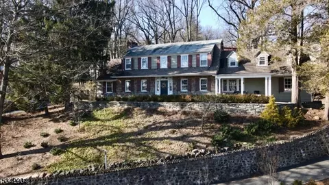 455 Redmond Rd, South Orange Village, NJ 07079