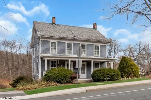 114- 116 Main St, Hampton, NJ 08827