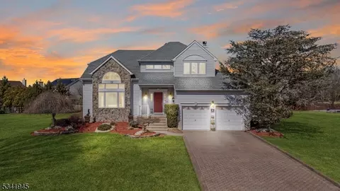 6 More Rd, Hillsborough, NJ 08844