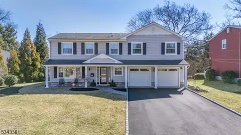 24 Maynard Rd, Somerset, NJ 08873