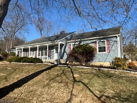 41 Shields Ave, Flemington, NJ 08822