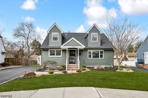 1254 Hedin Pl, Rahway, NJ 07065