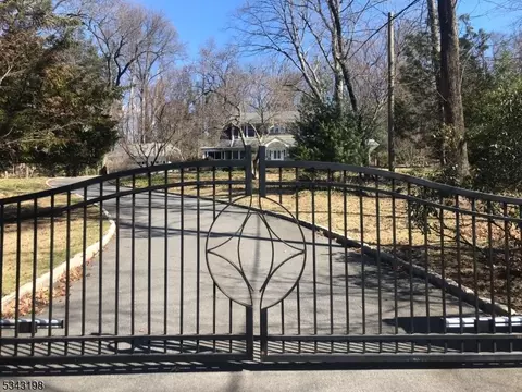 1065 Woodland Ave, Plainfield, NJ 07060