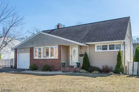 268 Greve Dr, New Milford, NJ 07646
