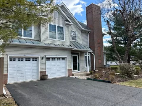 77 Loft Dr, Martinsville, NJ 08836