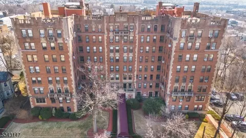 375 Mount Prospect Ave #8C, Newark, NJ 07104