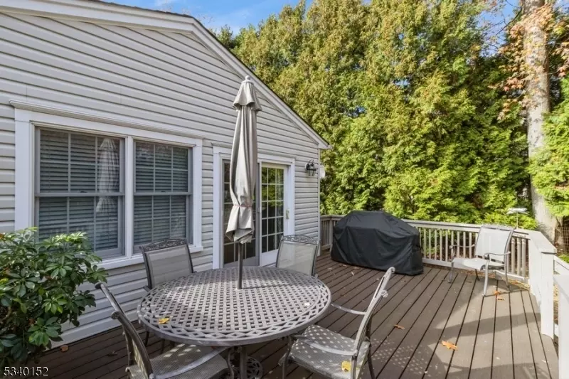 132 Herning Ave, Cranford, NJ 07016 photo 10