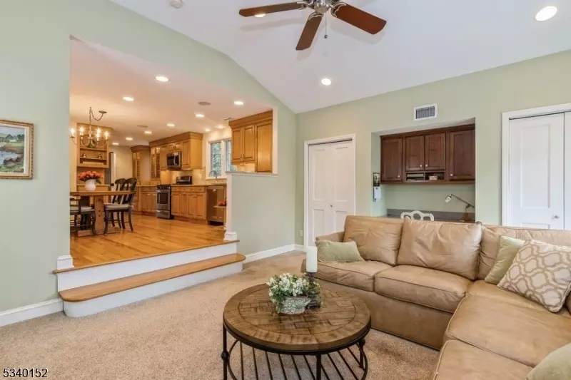  132 Herning Ave, Cranford, NJ 07016 photo 28