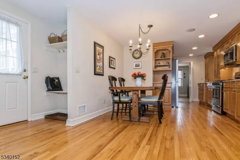  132 Herning Ave, Cranford, NJ 07016 photo 25