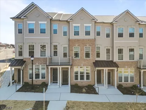 42 Sternadori Rd, Somerville, NJ 08876
