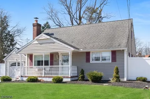 11 Rays Ct, Wayne, NJ 07470 photo 2