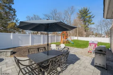 11 Rays Ct, Wayne, NJ 07470 photo 27