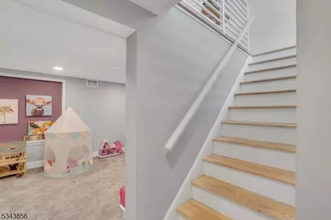 11 Rays Ct, Wayne, NJ 07470 photo 22