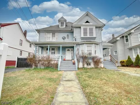 137-139 E 2nd Ave, Roselle, NJ 07203