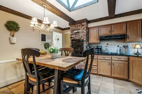 220 Vesper Ave, Middlesex, NJ 08846 photo 15