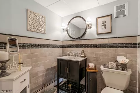 220 Vesper Ave, Middlesex, NJ 08846 photo 29