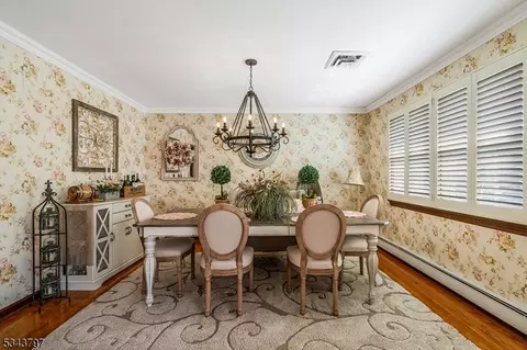 220 Vesper Ave, Middlesex, NJ 08846 photo 9