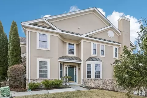 38 Henning Ter, Denville, NJ 07834
