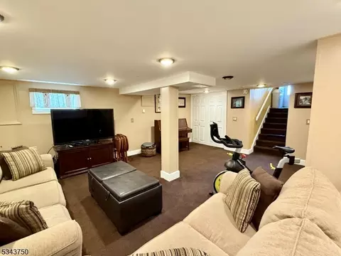 47 Evergreen Ave, Springfield, NJ 07081 photo 28