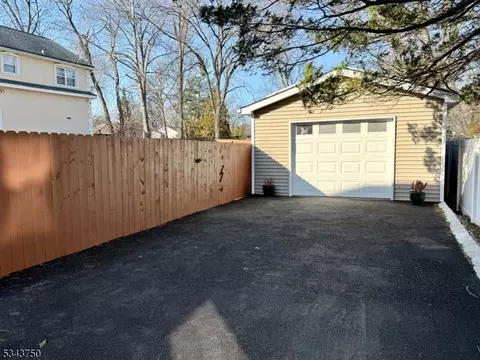 47 Evergreen Ave, Springfield, NJ 07081 photo 3