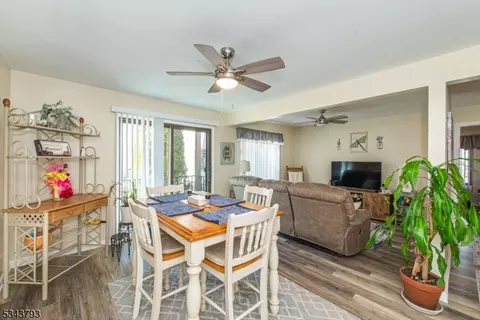 16297 Dell Pl #297, Stanhope, NJ 07874