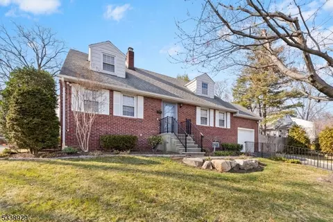 738 Bayard St, Teaneck, NJ 07666