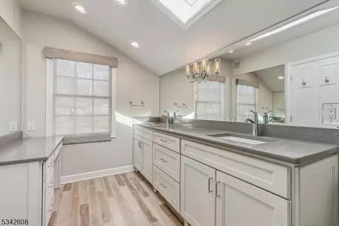 28 E Main St, Mendham Twp, NJ 07945 photo 21